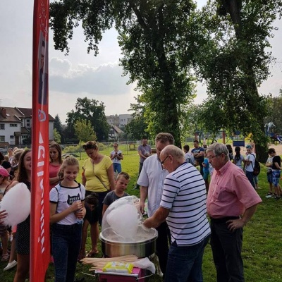 Festyn SLD Wspólne Wakacje na bydgoskich Bartodziejach